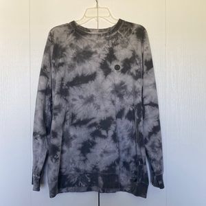 extra large classic fit tie-dye gray long sleeve crewneck